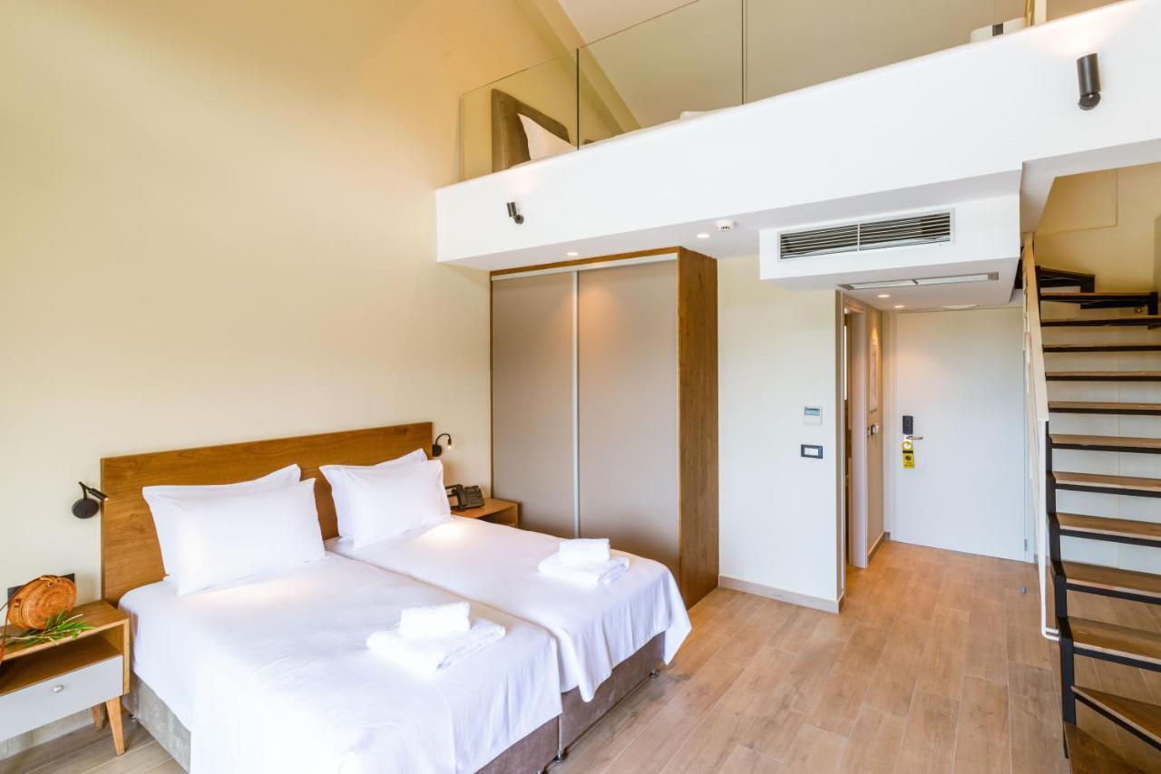 Ephyra Hotel Sívota Екстериор снимка