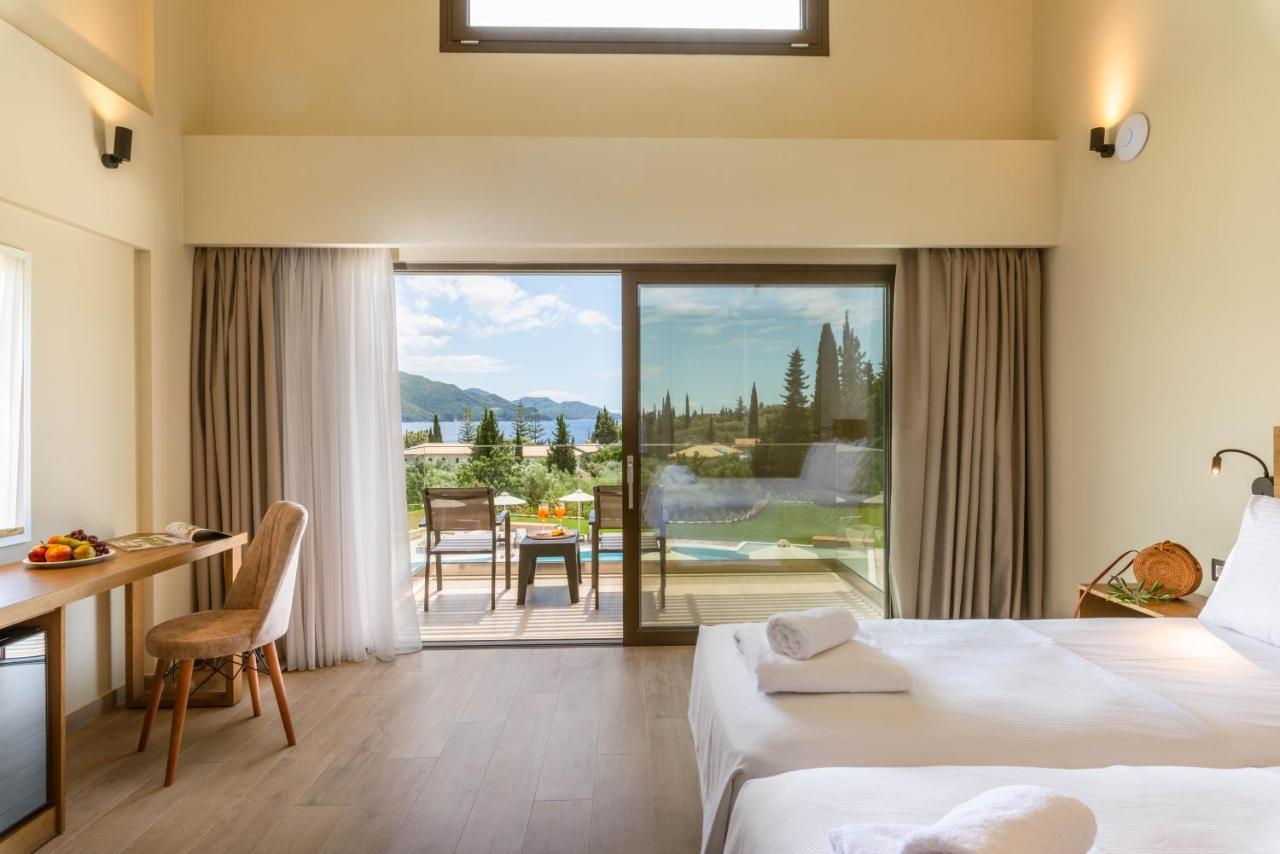 Ephyra Hotel Sívota Екстериор снимка