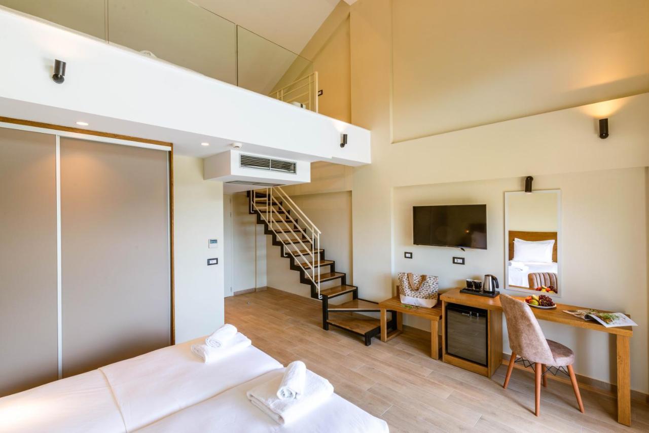 Ephyra Hotel Sívota Екстериор снимка
