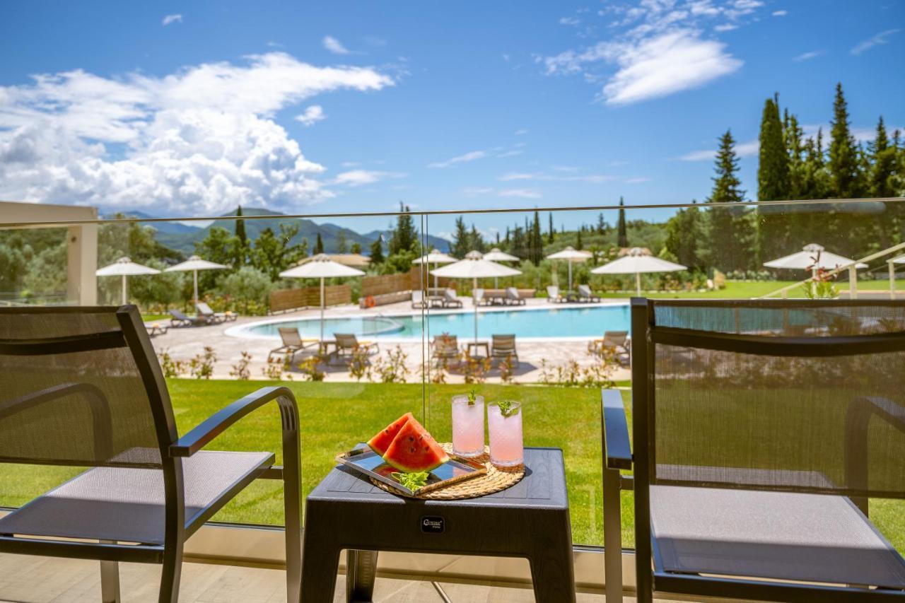 Ephyra Hotel Sívota Екстериор снимка