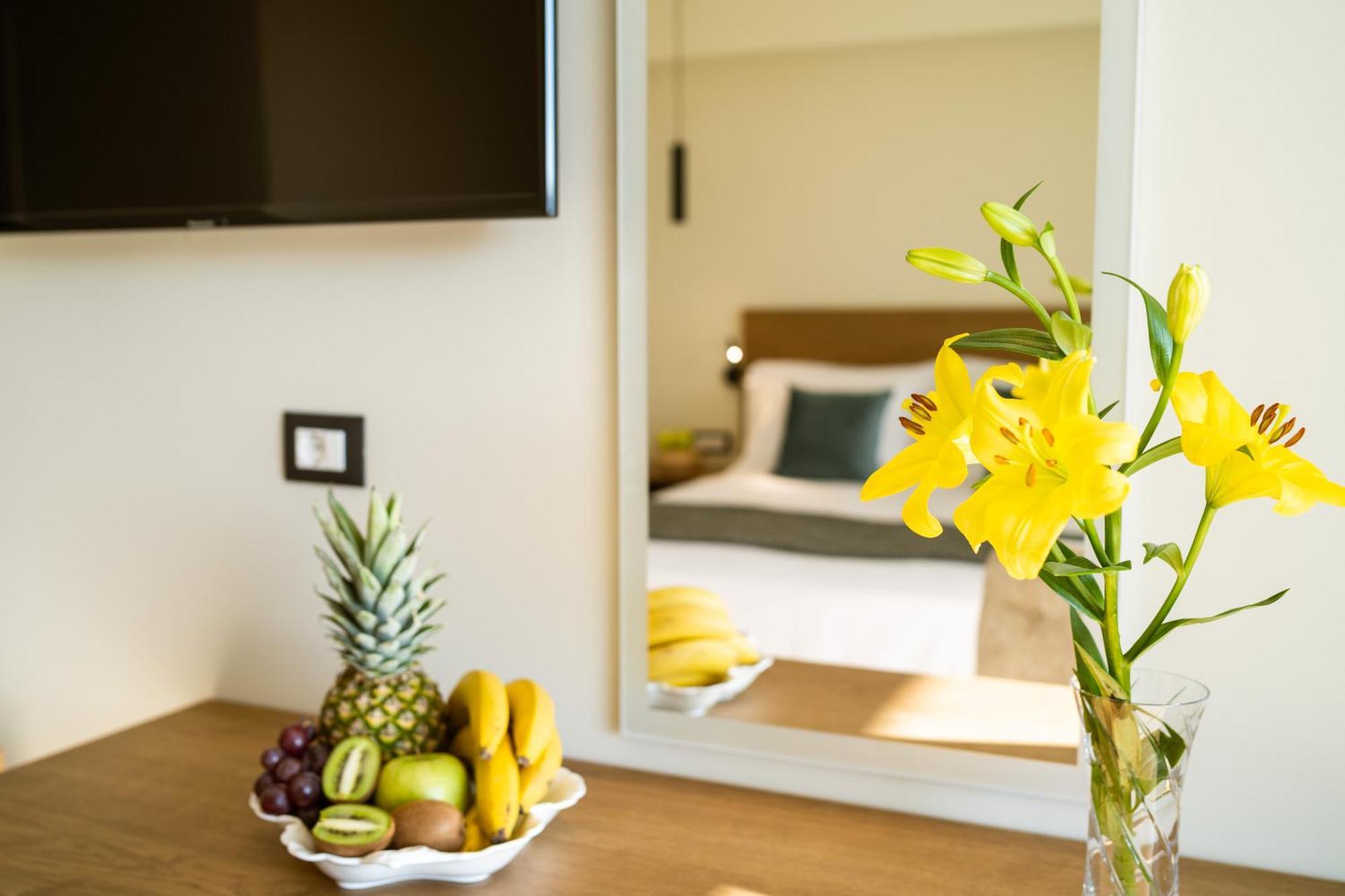 Ephyra Hotel Sívota Екстериор снимка
